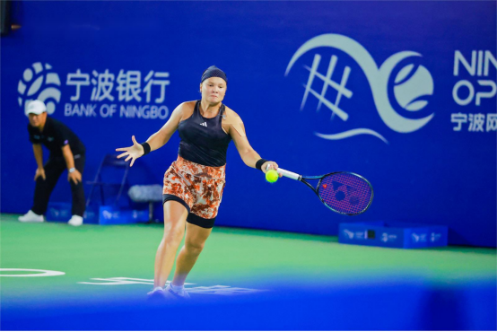 她的名字被 她的名字被