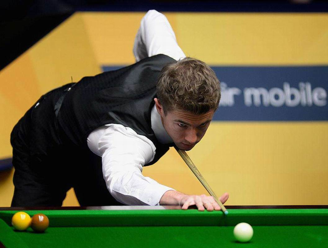 赛场上引起 赛场上引起