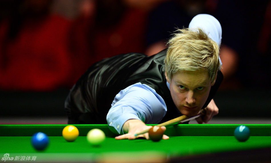 接推动了她 接推动了她